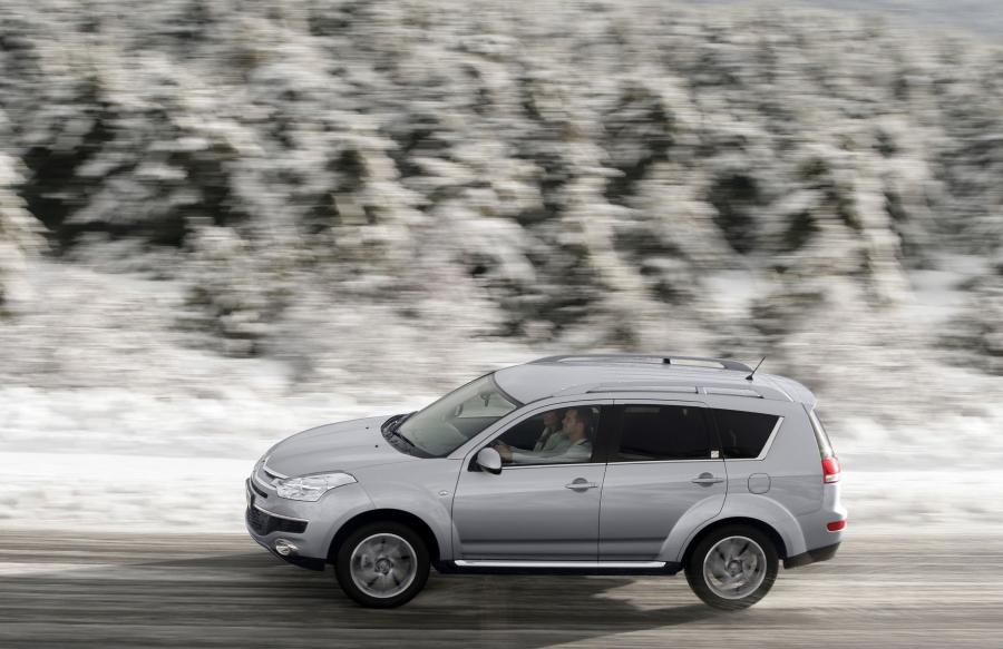  Citroen C-Crosser 2008 года  (фото 35 из 144)
